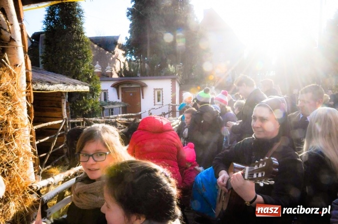 Zdjęcie w galerii na portalu naszraciborz.pl: Parafia Brzezie zaprasza do żywej szopki - jedynej takiej w powiecie raciborskim wiadomości z regionu