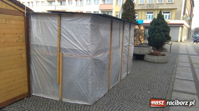 Zdjęcie w galerii na portalu naszraciborz.pl: Raciborski rynek jak turecki bazar  wiadomości z regionu