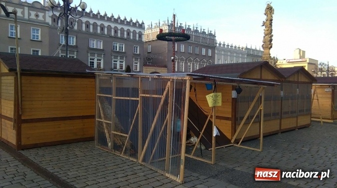 Zdjęcie w galerii na portalu naszraciborz.pl: Raciborski rynek jak turecki bazar  wiadomości z regionu