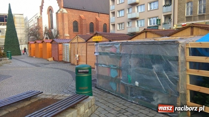 Zdjęcie w galerii na portalu naszraciborz.pl: Raciborski rynek jak turecki bazar  wiadomości z regionu