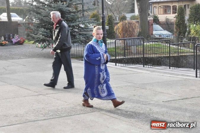 Zdjęcie w galerii na portalu naszraciborz.pl: Mali kolędnicy misyjni chcą pomóc Afryce wiadomości z regionu