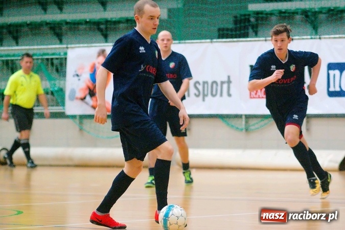 Zdjęcie w galerii na portalu naszraciborz.pl: Poświąteczne zmagania w HLPN. Wychylylybymy ponownie liderem wiadomości z regionu