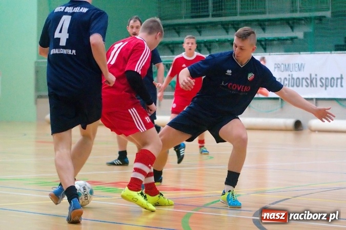 Zdjęcie w galerii na portalu naszraciborz.pl: Poświąteczne zmagania w HLPN. Wychylylybymy ponownie liderem wiadomości z regionu