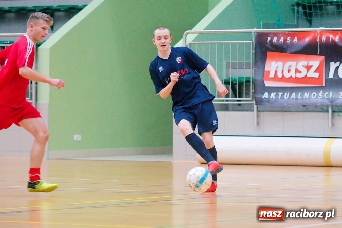 Zdjęcie w galerii na portalu naszraciborz.pl: Poświąteczne zmagania w HLPN. Wychylylybymy ponownie liderem wiadomości z regionu