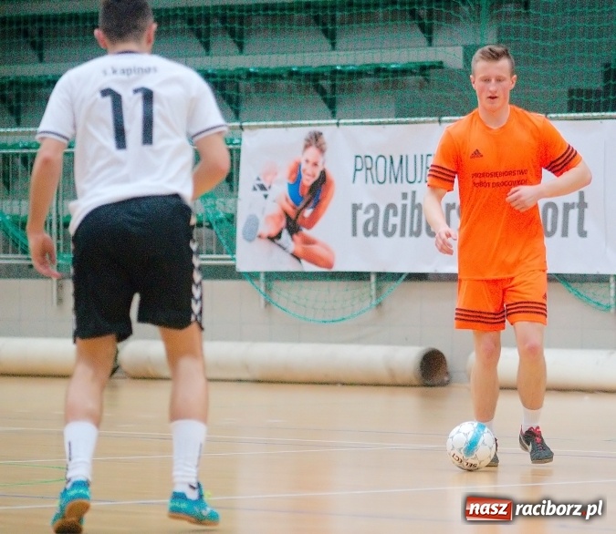 Zdjęcie w galerii na portalu naszraciborz.pl: Poświąteczne zmagania w HLPN. Wychylylybymy ponownie liderem wiadomości z regionu