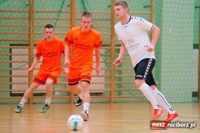 Zdjęcie w galerii na portalu naszraciborz.pl: Poświąteczne zmagania w HLPN. Wychylylybymy ponownie liderem wiadomości z regionu