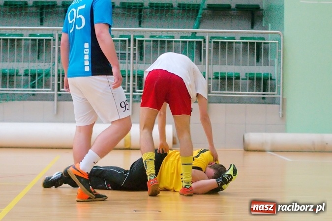 Zdjęcie w galerii na portalu naszraciborz.pl: Poświąteczne zmagania w HLPN. Wychylylybymy ponownie liderem wiadomości z regionu