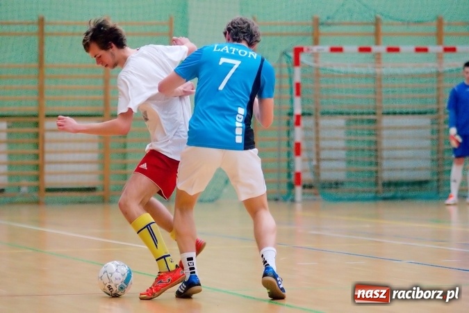 Zdjęcie w galerii na portalu naszraciborz.pl: Poświąteczne zmagania w HLPN. Wychylylybymy ponownie liderem wiadomości z regionu