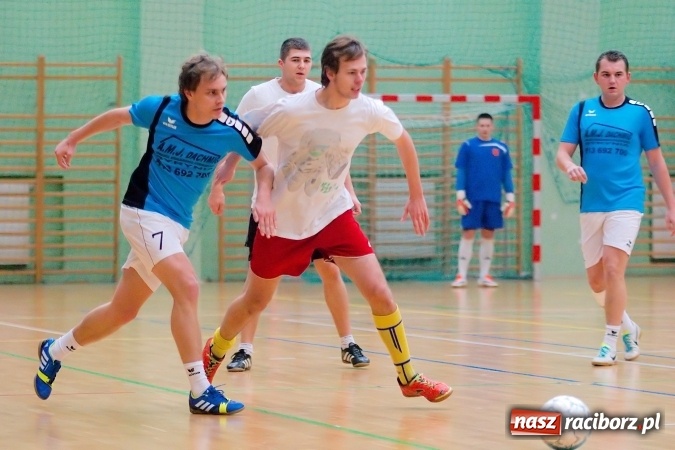 Zdjęcie w galerii na portalu naszraciborz.pl: Poświąteczne zmagania w HLPN. Wychylylybymy ponownie liderem wiadomości z regionu