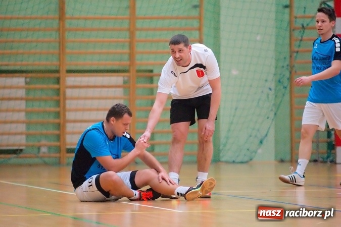 Zdjęcie w galerii na portalu naszraciborz.pl: Poświąteczne zmagania w HLPN. Wychylylybymy ponownie liderem wiadomości z regionu