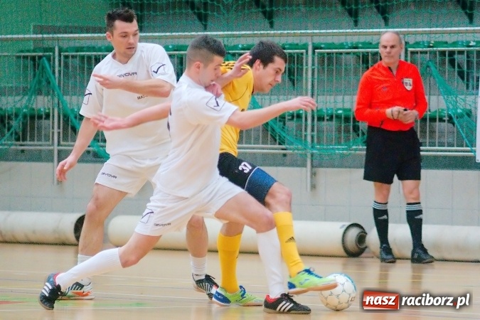 Zdjęcie w galerii na portalu naszraciborz.pl: Poświąteczne zmagania w HLPN. Wychylylybymy ponownie liderem wiadomości z regionu