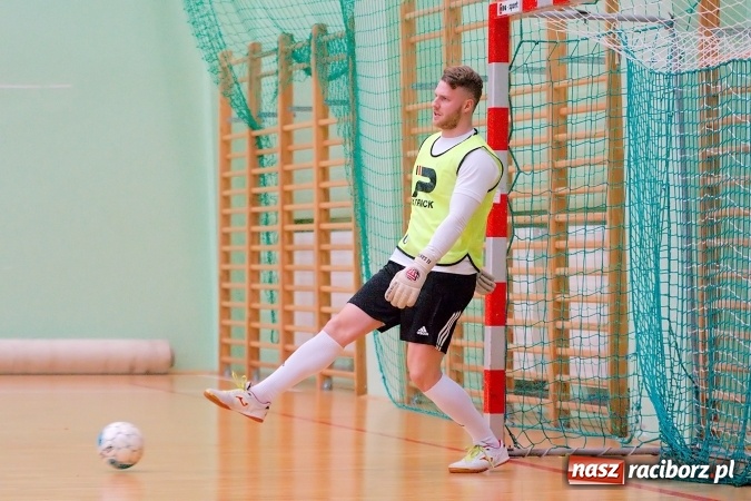 Zdjęcie w galerii na portalu naszraciborz.pl: Poświąteczne zmagania w HLPN. Wychylylybymy ponownie liderem wiadomości z regionu