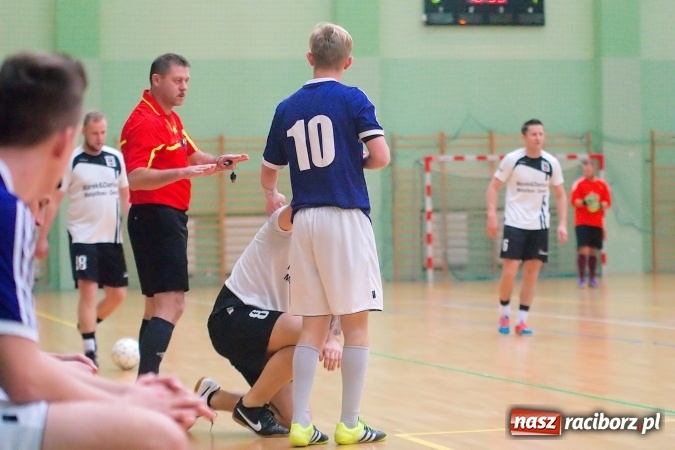 Zdjęcie w galerii na portalu naszraciborz.pl: Poświąteczne zmagania w HLPN. Wychylylybymy ponownie liderem wiadomości z regionu