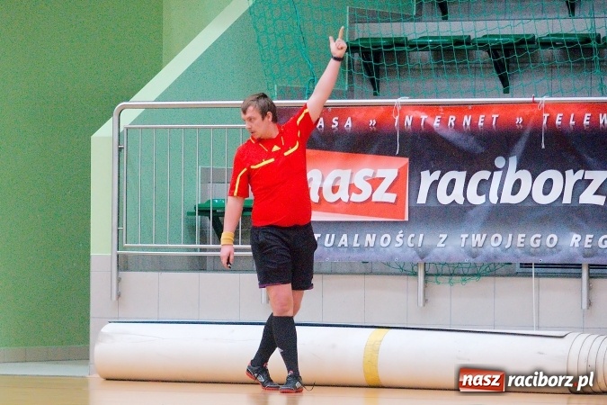 Zdjęcie w galerii na portalu naszraciborz.pl: Poświąteczne zmagania w HLPN. Wychylylybymy ponownie liderem wiadomości z regionu