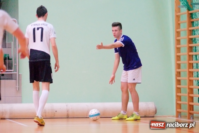 Zdjęcie w galerii na portalu naszraciborz.pl: Poświąteczne zmagania w HLPN. Wychylylybymy ponownie liderem wiadomości z regionu