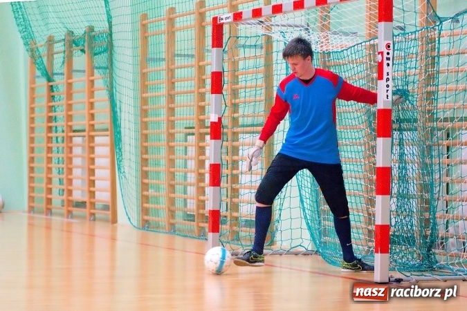 Zdjęcie w galerii na portalu naszraciborz.pl: Poświąteczne zmagania w HLPN. Wychylylybymy ponownie liderem wiadomości z regionu