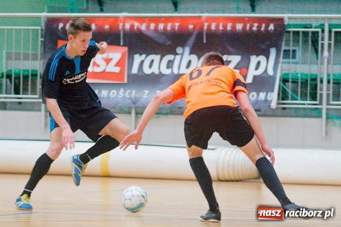 Zdjęcie w galerii na portalu naszraciborz.pl: Poświąteczne zmagania w HLPN. Wychylylybymy ponownie liderem wiadomości z regionu