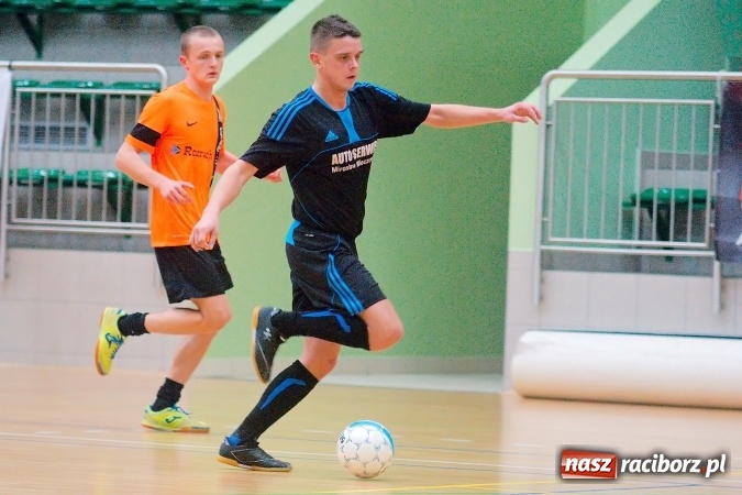 Zdjęcie w galerii na portalu naszraciborz.pl: Poświąteczne zmagania w HLPN. Wychylylybymy ponownie liderem wiadomości z regionu