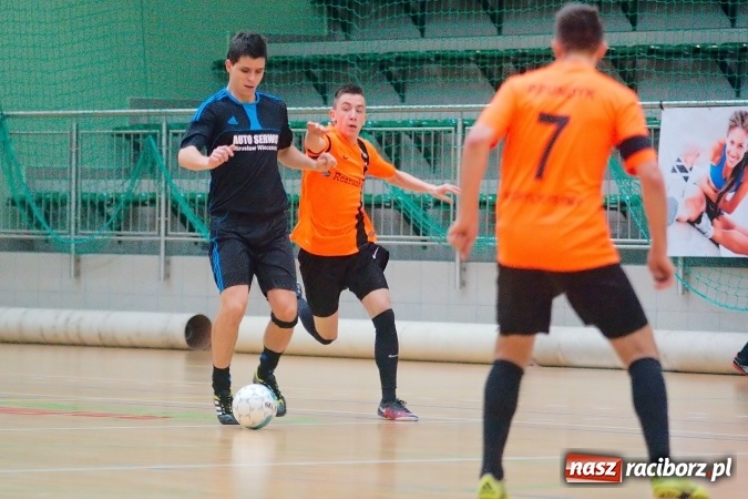 Zdjęcie w galerii na portalu naszraciborz.pl: Poświąteczne zmagania w HLPN. Wychylylybymy ponownie liderem wiadomości z regionu