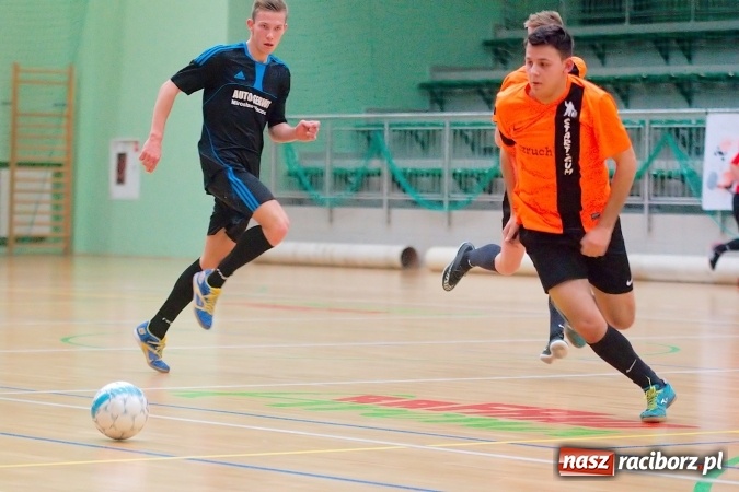 Zdjęcie w galerii na portalu naszraciborz.pl: Poświąteczne zmagania w HLPN. Wychylylybymy ponownie liderem wiadomości z regionu