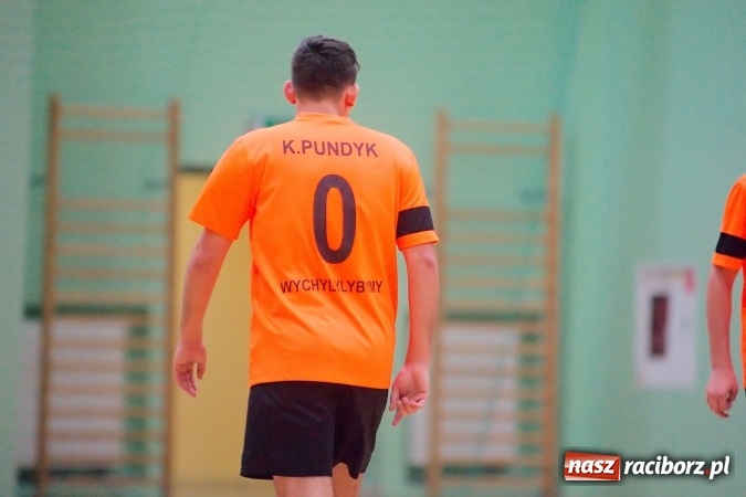 Zdjęcie w galerii na portalu naszraciborz.pl: Poświąteczne zmagania w HLPN. Wychylylybymy ponownie liderem wiadomości z regionu