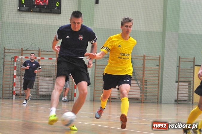 Zdjęcie w galerii na portalu naszraciborz.pl: HLPN: Grała druga liga wiadomości z regionu