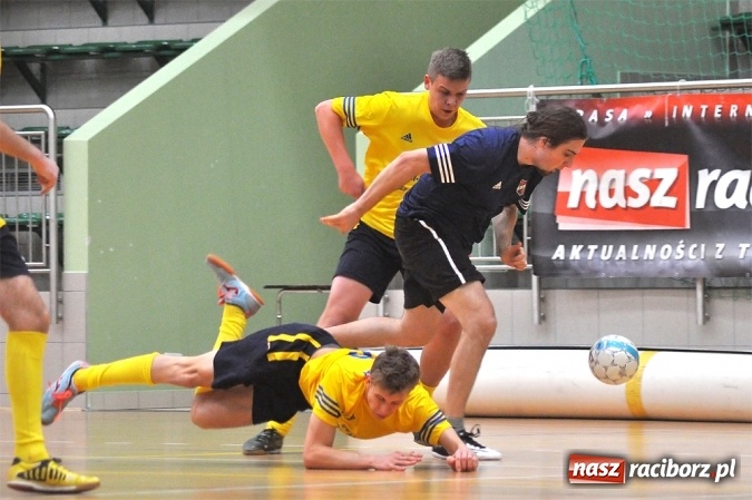 Zdjęcie w galerii na portalu naszraciborz.pl: HLPN: Grała druga liga wiadomości z regionu