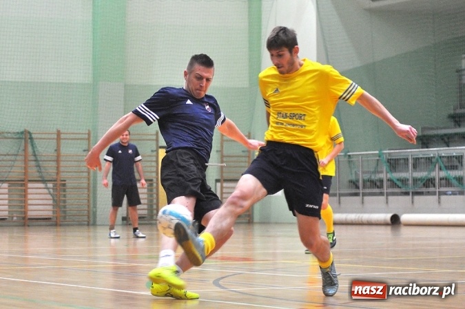 Zdjęcie w galerii na portalu naszraciborz.pl: HLPN: Grała druga liga wiadomości z regionu