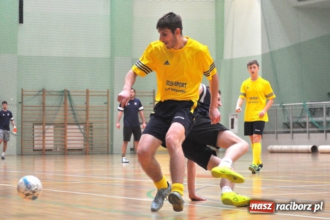 Zdjęcie w galerii na portalu naszraciborz.pl: HLPN: Grała druga liga wiadomości z regionu