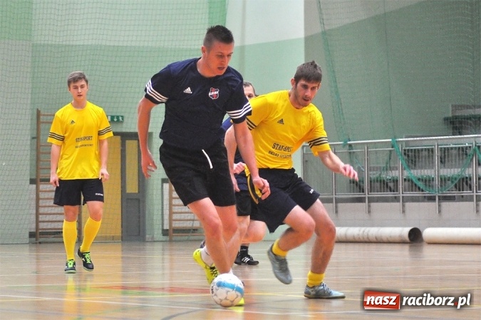 Zdjęcie w galerii na portalu naszraciborz.pl: HLPN: Grała druga liga wiadomości z regionu