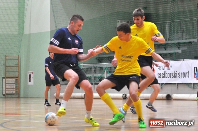 Zdjęcie w galerii na portalu naszraciborz.pl: HLPN: Grała druga liga wiadomości z regionu