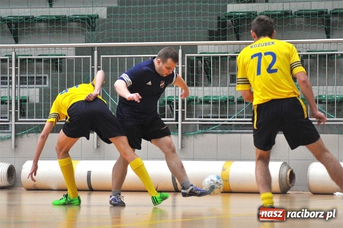 Zdjęcie w galerii na portalu naszraciborz.pl: HLPN: Grała druga liga wiadomości z regionu