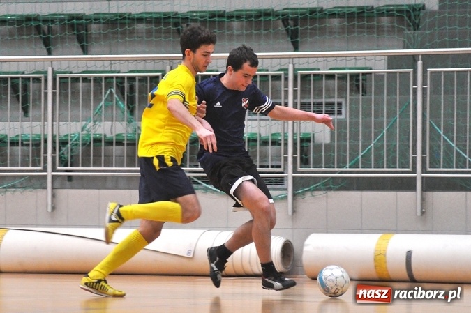 Zdjęcie w galerii na portalu naszraciborz.pl: HLPN: Grała druga liga wiadomości z regionu