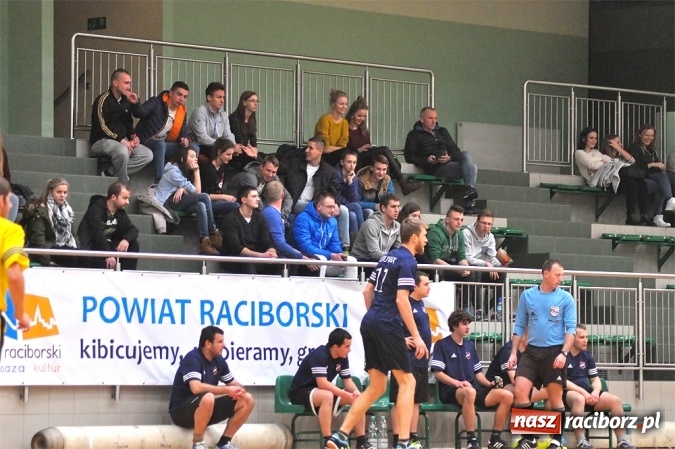 Zdjęcie w galerii na portalu naszraciborz.pl: HLPN: Grała druga liga wiadomości z regionu