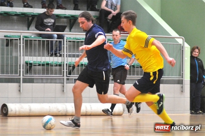 Zdjęcie w galerii na portalu naszraciborz.pl: HLPN: Grała druga liga wiadomości z regionu