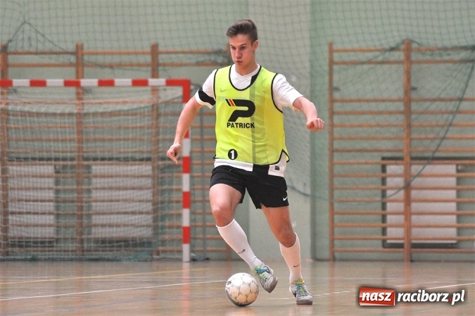 Zdjęcie w galerii na portalu naszraciborz.pl: HLPN: Grała druga liga wiadomości z regionu