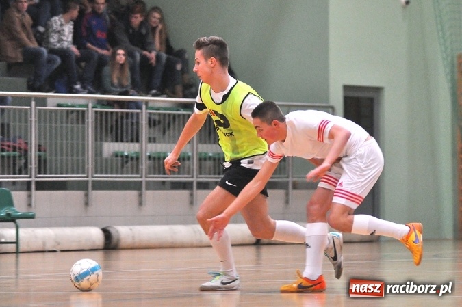 Zdjęcie w galerii na portalu naszraciborz.pl: HLPN: Grała druga liga wiadomości z regionu