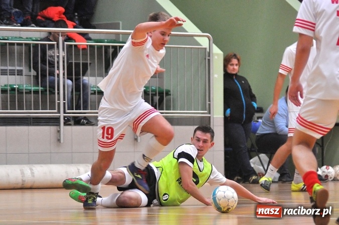 Zdjęcie w galerii na portalu naszraciborz.pl: HLPN: Grała druga liga wiadomości z regionu