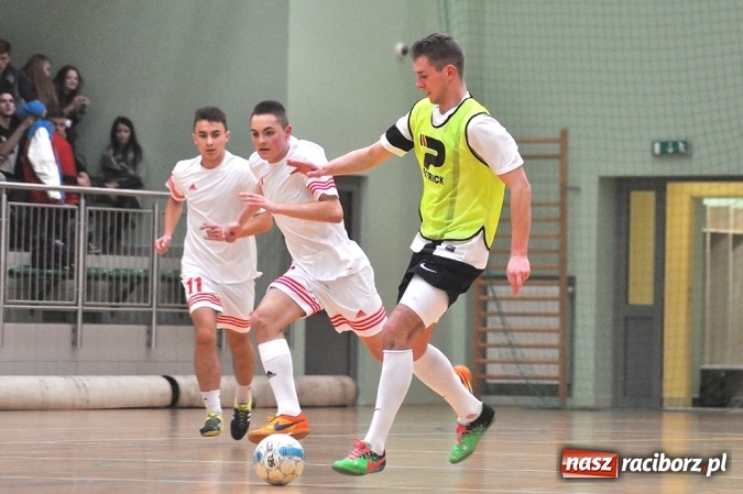 Zdjęcie w galerii na portalu naszraciborz.pl: HLPN: Grała druga liga wiadomości z regionu