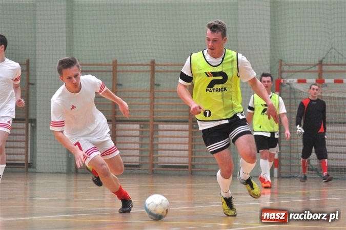 Zdjęcie w galerii na portalu naszraciborz.pl: HLPN: Grała druga liga wiadomości z regionu