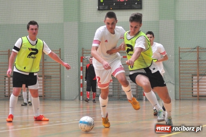 Zdjęcie w galerii na portalu naszraciborz.pl: HLPN: Grała druga liga wiadomości z regionu