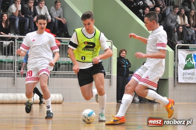 Zdjęcie w galerii na portalu naszraciborz.pl: HLPN: Grała druga liga wiadomości z regionu