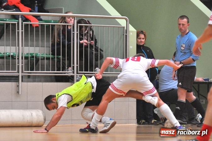 Zdjęcie w galerii na portalu naszraciborz.pl: HLPN: Grała druga liga wiadomości z regionu