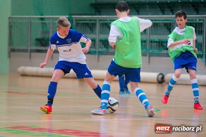 Zdjęcie w galerii na portalu naszraciborz.pl: Sportowe emocje w Arenie Rafako. III Turniej Noworoczny o puchar dyrektora SMS za nami. Raciborska Unia zwycięska wiadomości z regionu