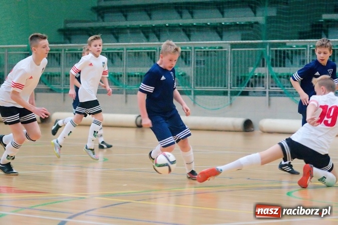 Zdjęcie w galerii na portalu naszraciborz.pl: Sportowe emocje w Arenie Rafako. III Turniej Noworoczny o puchar dyrektora SMS za nami. Raciborska Unia zwycięska wiadomości z regionu