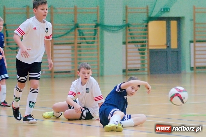 Zdjęcie w galerii na portalu naszraciborz.pl: Sportowe emocje w Arenie Rafako. III Turniej Noworoczny o puchar dyrektora SMS za nami. Raciborska Unia zwycięska wiadomości z regionu