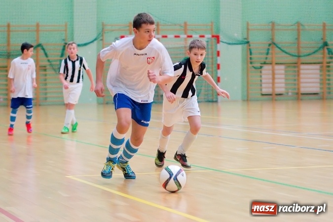 Zdjęcie w galerii na portalu naszraciborz.pl: Sportowe emocje w Arenie Rafako. III Turniej Noworoczny o puchar dyrektora SMS za nami. Raciborska Unia zwycięska wiadomości z regionu