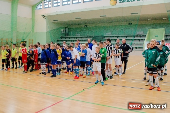 Zdjęcie w galerii na portalu naszraciborz.pl: Sportowe emocje w Arenie Rafako. III Turniej Noworoczny o puchar dyrektora SMS za nami. Raciborska Unia zwycięska wiadomości z regionu