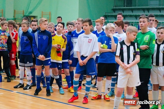 Zdjęcie w galerii na portalu naszraciborz.pl: Sportowe emocje w Arenie Rafako. III Turniej Noworoczny o puchar dyrektora SMS za nami. Raciborska Unia zwycięska wiadomości z regionu