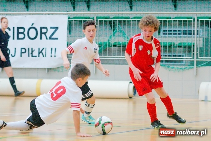Zdjęcie w galerii na portalu naszraciborz.pl: Sportowe emocje w Arenie Rafako. III Turniej Noworoczny o puchar dyrektora SMS za nami. Raciborska Unia zwycięska wiadomości z regionu